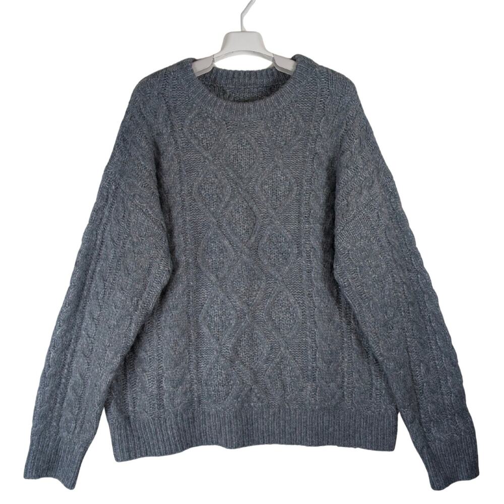 Daily Drills Gray Crew Neck Cable Knit Sweater Gray Women’s Size XS / S USED